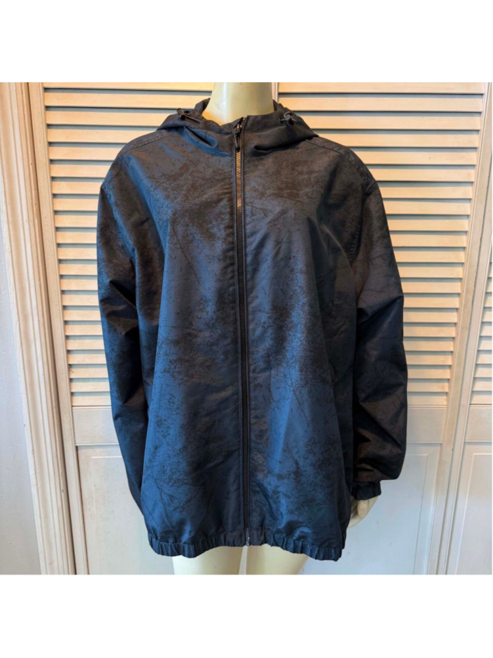 Men's SWISSTECH Windbreaker XL Gray Black Hooded Jacket